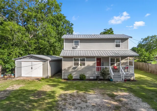 Homes for sale in Riesel, TX | 406 E Adams St, Riesel, TX 76682 | MLS# 21289567