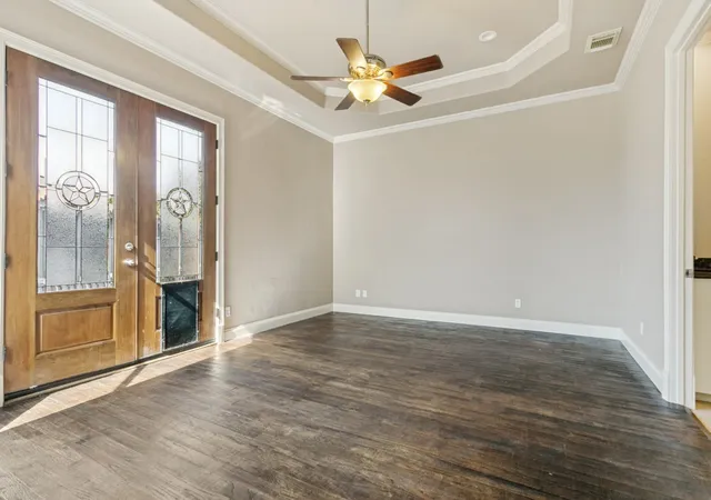 Photo 4 of Single family home for sale at 4304 Tree House Ln, Corinth, TX 76208 | MLS# 21289917 | Listing updated on 2026-10-06