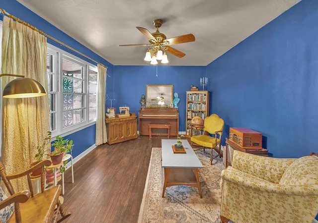 Homes for sale in Woodway, TX | 421 Bellaire Dr, Woodway, TX 76712 | MLS# 21288108