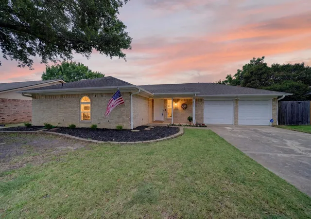Homes for sale in North Richland Hills, TX | 6521 Collard Ct, North Richland Hills, TX 76182 | MLS# 21287114