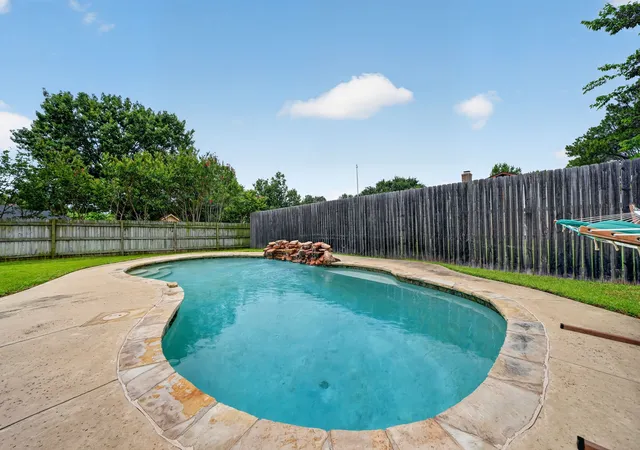 Homes for sale in North Richland Hills, TX | 6521 Collard Ct, North Richland Hills, TX 76182 | MLS# 21287114