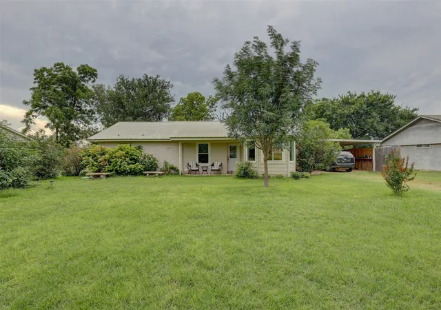 Homes for sale in Gholson, TX | 1142 Brazos Loop, Gholson, TX 76705 | MLS# 21289992