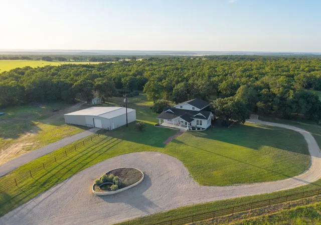 Single family home for sale at 923 Natty Flat Rd, Lipan, TX 76462 | MLS# 21285600