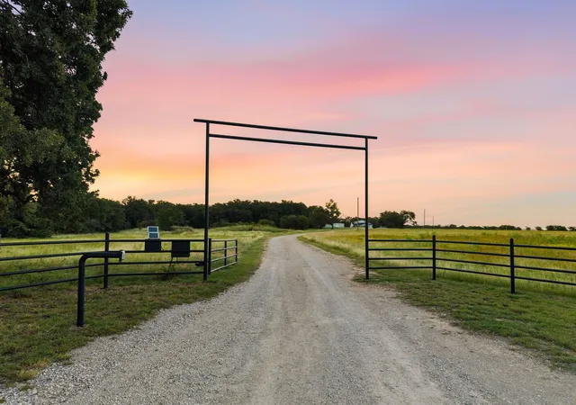 Photo 2 of Single family home for sale at 923 Natty Flat Rd, Lipan, TX 76462 | MLS# 21285600 | Listing updated on 2026-10-07