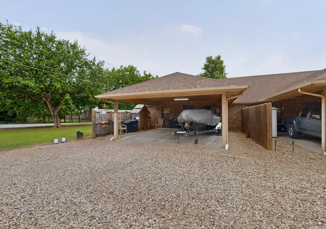 Photo 3 of House for sale at 4505 County Road 805F, Cleburne, TX 76031 | MLS# 21289453 | Listing updated on 2026-08-25