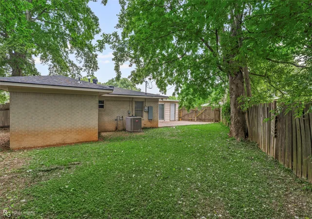 Homes for sale in Bossier City, LA | 1328 Mark Ave, Bossier City, LA 71112 | MLS# 21290019