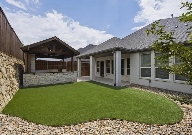 Homes for sale in Oak Point, TX | 201 Savannah Ln, Oak Point, TX 75068 | MLS# 21285847