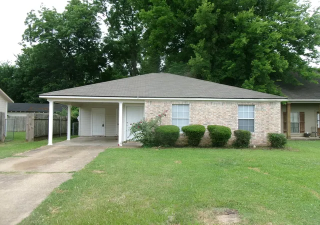 Homes for sale in Bossier City, LA | 2248 Loreco St, Bossier City, LA 71112 | MLS# 21290049