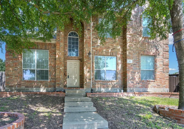 Photo 2 of Sale Pending at 211 Mineral Springs Dr, Allen, TX 75002 | MLS# 21289000 | Listing updated on 2026-08-28