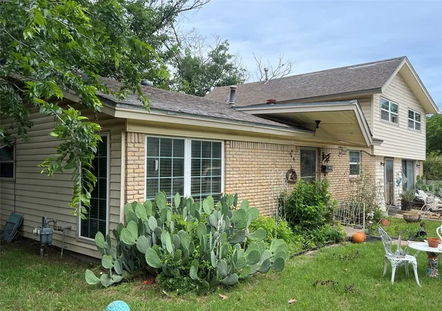 Homes for sale in Haltom City, TX | 5001 Caroldean Ct, Haltom City, TX 76117 | MLS# 21286067