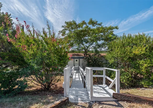 Photo 3 of Manufactured home for sale at 1321 Phoenix Ct, Granbury, TX 76048 | MLS# 21289988 | Listing updated on 2026-08-22