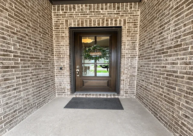 Homes for sale in Midlothian, TX | 630 Roscoe Dr, Midlothian, TX 76065 | MLS# 21279384