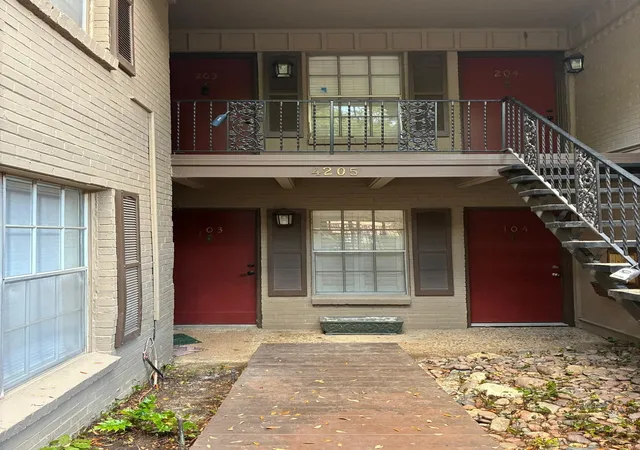 4th image of 4205 Avondale Ave, Dallas, TX 75219