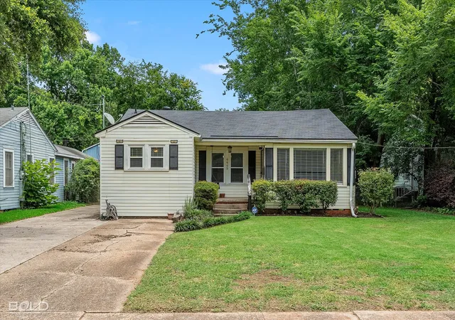 2nd image of 4449 Finley Dr, Shreveport, LA 71105 | MLS# 21289663