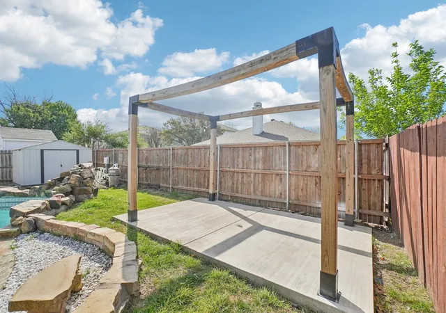 Homes for sale in Little Elm, TX | 2304 Red Oak Dr, Little Elm, TX 75068 | MLS# 21288922