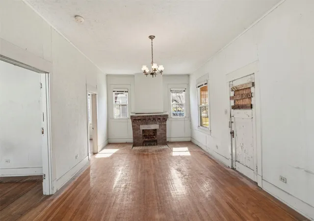 Homes for sale in Dallas, TX | 318 S Montclair Ave, Dallas, TX 75208 | MLS# 21290046