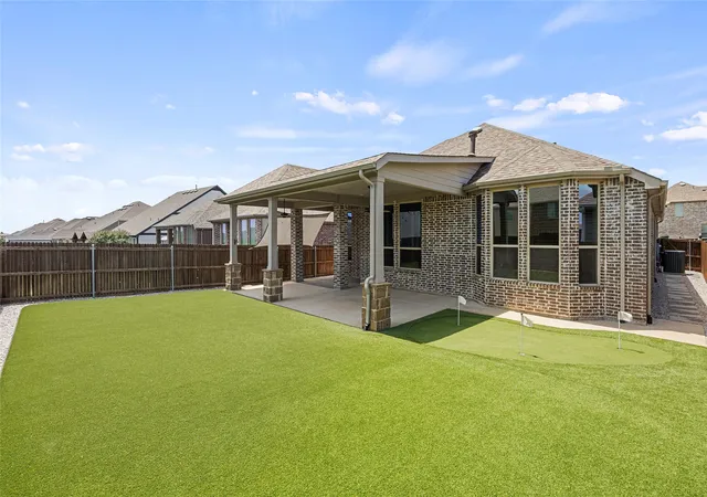 Photo 2 of Single family home for sale at 4034 Lagoon Pl, Royse City, TX 75189 | MLS# 21284875 | Listing updated on 2026-07-17
