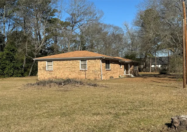 Homes for sale in Hawkins, TX | 259 Lone Oak Dr, Hawkins, TX 75765 | MLS# 21290225
