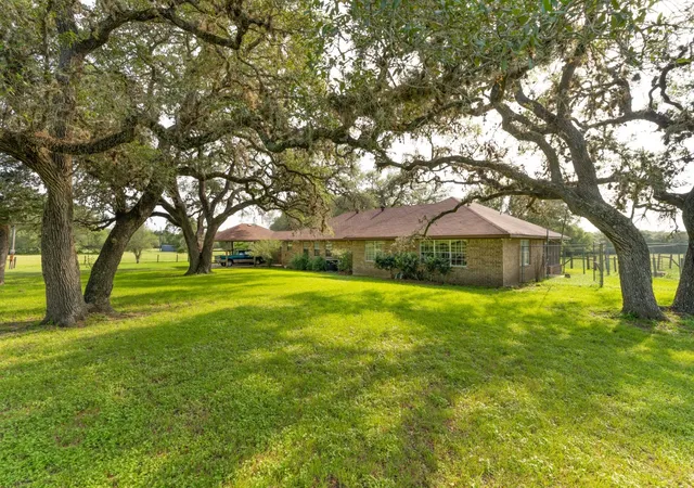 Homes for sale in Burton, TX | 8010 Christian Cemetery Rd, Burton, TX 77835 | MLS# 21290302