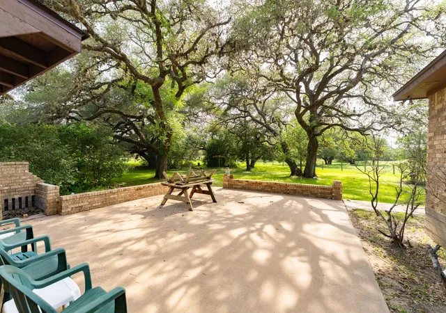Homes for sale in Burton, TX | 8010 Christian Cemetery Rd, Burton, TX 77835 | MLS# 21290302