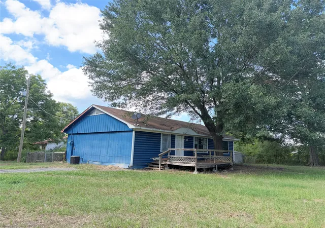 Homes for sale in Pittsburg, TX | 2118 County Road 4110, Pittsburg, TX 75686 | MLS# 21283949