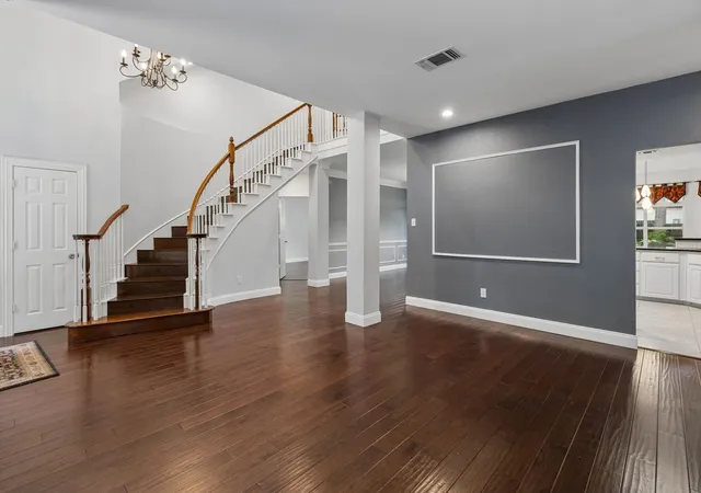 Photo 3 of Single family home for sale at 2510 Maywood Ln, Mc Kinney, TX 75072 | MLS# 21285016 | Listing updated on 2026-09-30