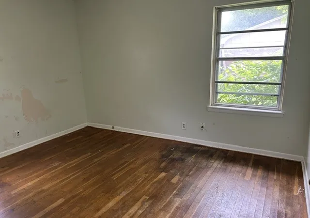 Photo 4 of Single family home for sale at 1821 W Belden St, Sherman, TX 75092 | MLS# 21290385 | Listing updated on 2026-08-26