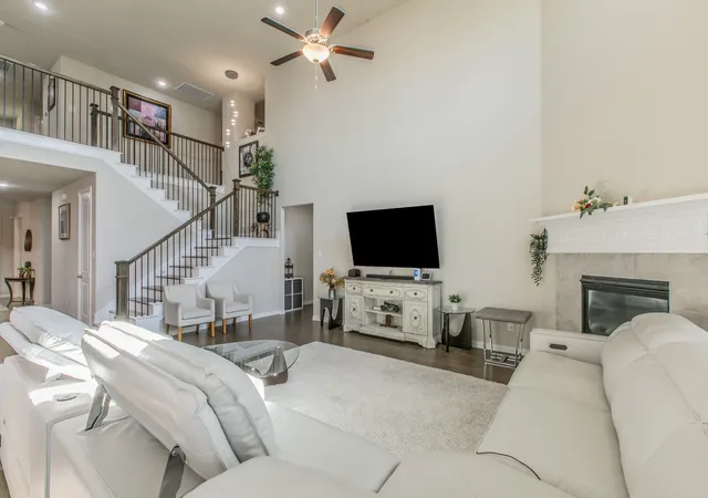 Photo 1 of Single family home for sale at 2521 Maidenhair Rd, Frisco, TX 75033 | MLS# 21290439 | Listing updated on 2026-08-27