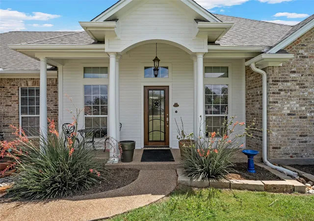Homes for sale in Woodway, TX | 534 Dosher Ln, Woodway, TX 76712 | MLS# 21288748