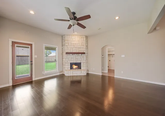 Homes for sale in Palmer, TX | 107 Meadowlark Dr, Palmer, TX 75152 | MLS# 21288631