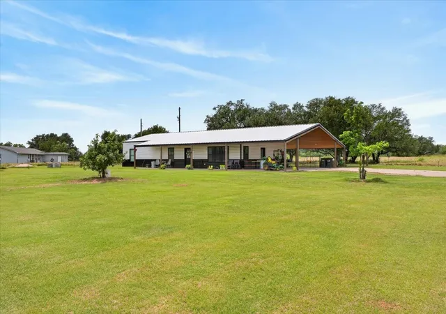 Photo 2 of Single family home for sale at 340 Rosser Ranch Rd, Graham, TX 76450 | MLS# 21290535 | Listing updated on 2026-09-04