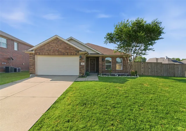 Photo 2 of Single family home for sale at 301 Long Prairie Dr, Forney, TX 75126 | MLS# 21290518 | Listing updated on 2026-08-31