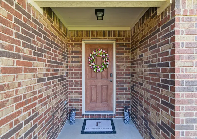 Photo 3 of Single family home for sale at 301 Long Prairie Dr, Forney, TX 75126 | MLS# 21290518 | Listing updated on 2026-08-31