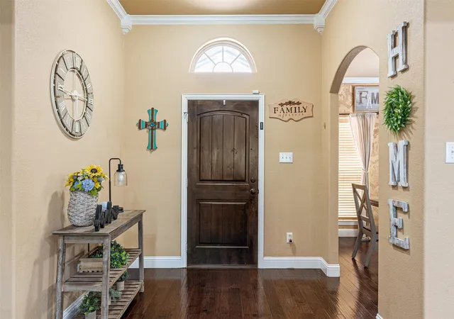 Photo 3 of Single family home for sale at 916 Winged Foot, Corsicana, TX 75110 | MLS# 21290492 | Listing updated on 2026-09-16