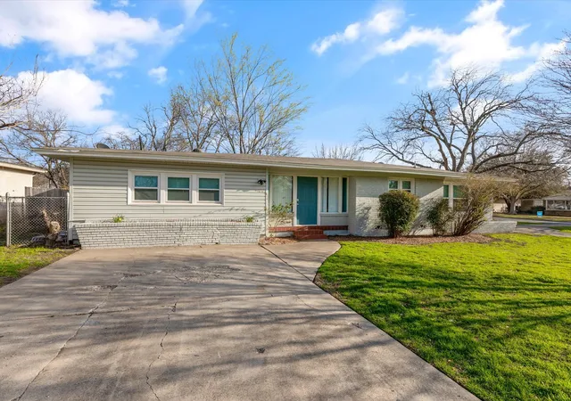 2nd image of 4201 Anita Ave, Fort Worth, TX 76109 | MLS# 21290528