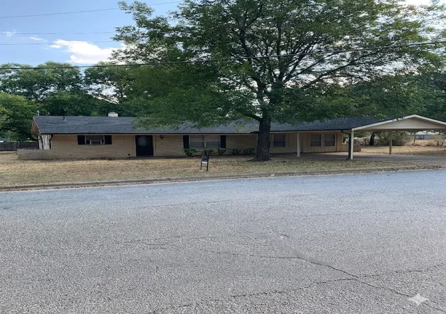 Single family home for sale at 1808 Edgewood Dr, Bridgeport, TX 76426 | MLS# 21284140