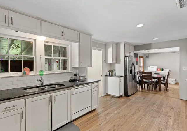 5th image of 4016 Acacia St, Fort Worth, TX 76109 | MLS# 21290209