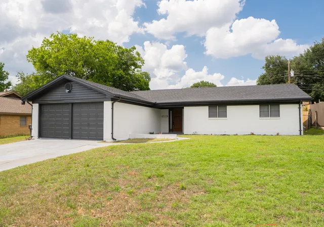 Homes for sale in Fort Worth, TX | 228 Hallbrook Dr, Fort Worth, TX 76134 | MLS# 21288130