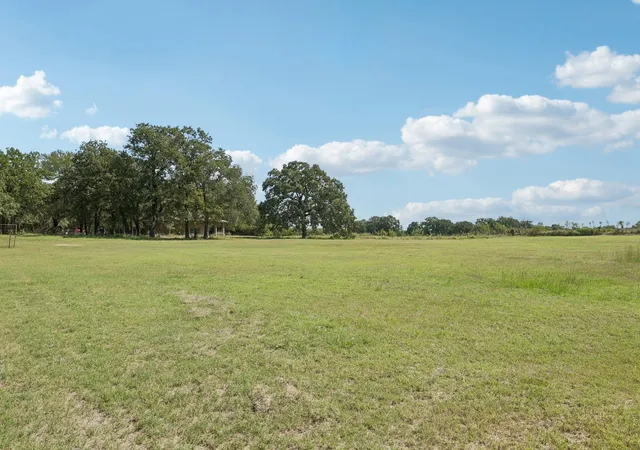 Photo 1 of Land for sale at 1901 Newt Patterson, Mansfield, TX 76063 | MLS# 21290644 | Listing updated on 2026-09-06