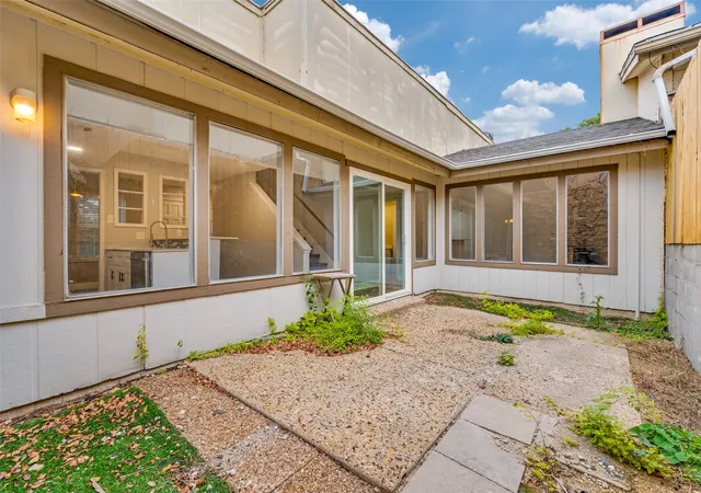Homes for sale in Dallas, TX | 8560 Park Ln #75, Dallas, TX 75231 | MLS# 21290670