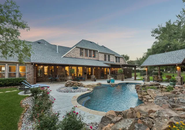 Homes for sale in Flower Mound, TX | 5108 Coral Springs Dr, Flower Mound, TX 75022 | MLS# 21275653