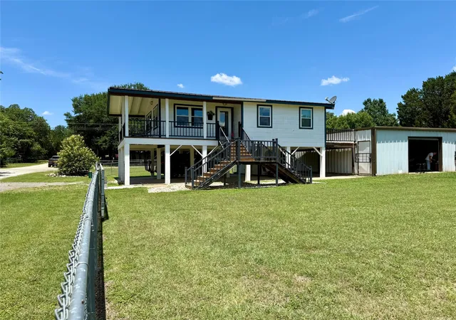 Homes for sale in Whitney, TX | 133 10Th St, Whitney, TX 76692 | MLS# 21290695