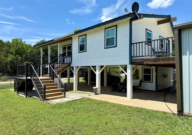 Homes for sale in Whitney, TX | 133 10Th St, Whitney, TX 76692 | MLS# 21290695