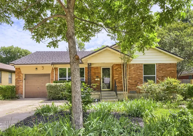 1st image of 11624 Tuscany Wy, Dallas, TX 75218 | MLS# 21176403