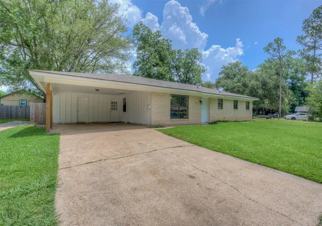 Homes for sale in Bossier City, LA | 1623 Success St, Bossier City, LA 71112 | MLS# 21289679