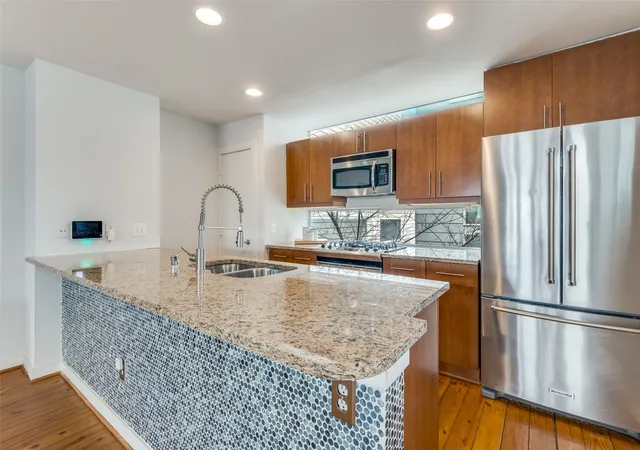 5th image of 4605 Lester Dr, Dallas, TX 75219 | MLS# 21285105