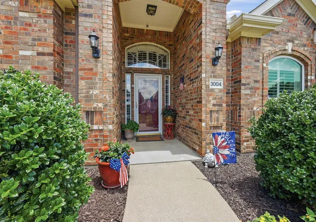 Photo 3 of Sale Pending at 3004 Palmdale Dr, Mc Kinney, TX 75070 | MLS# 21290660 | Listing updated on 2026-08-17