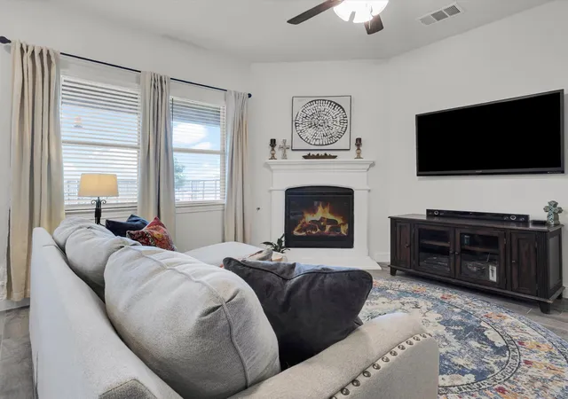 Photo 3 of Single family home for sale at 10925 Canyon Mine Dr, Aubrey, TX 76227 | MLS# 21289095 | Listing updated on 2026-10-07