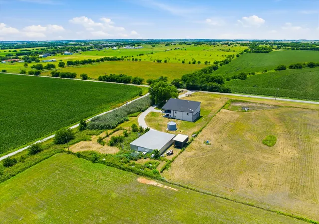 Photo 1 of Single family home for sale at 1614 County Road 1227, Cleburne, TX 76033 | MLS# 21287209 | Listing updated on 2026-08-19
