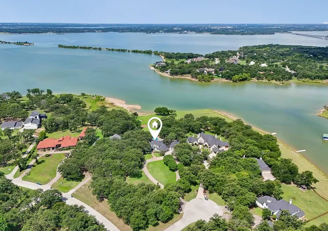 Homes for sale in Lakewood Village, TX | 823 Carrie Ct, Lakewood Village, TX 75068 | MLS# 21290134